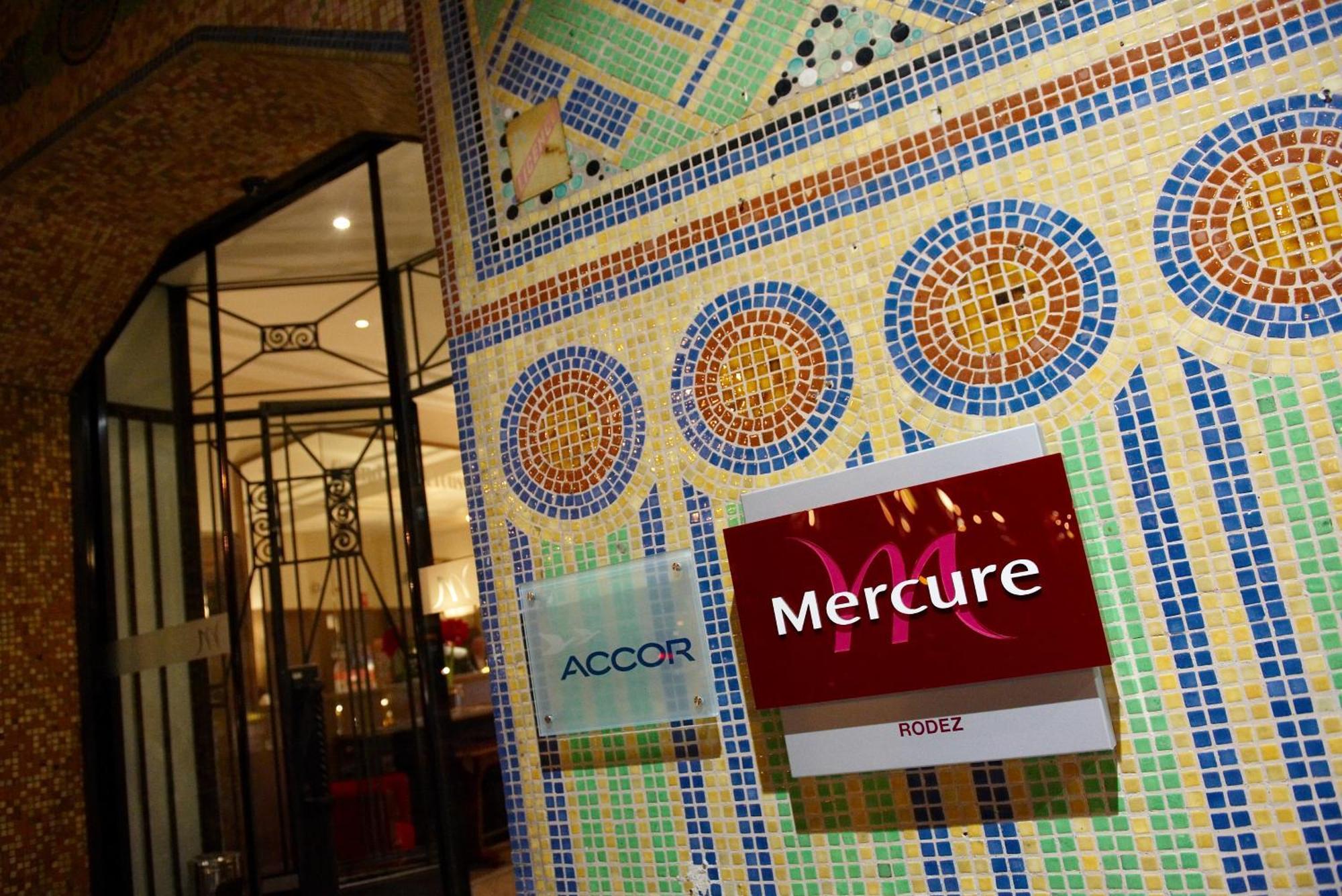 Hotel Mercure Rodez Cathedrale Exterior photo